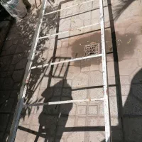 تخت فلزی باغی|تخت و سرویس خواب|شیراز, قصرالدشت|دیوار