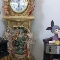 ساعت ایستاده آبنما