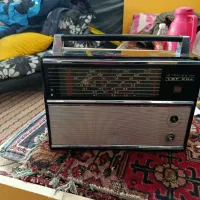 رادیو قدیمی کلکسیونی