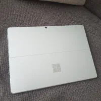 سرفیس پرو ۸ بهمراه کیبورد اصلی