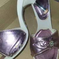 کفش و دمپایی روفرشی