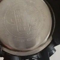 ساعت ضد آب|ساعت|مشهد, هفت تیر (آب و برق)|دیوار