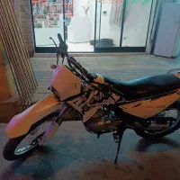 تریل روان|موتورسیکلت|قائن, |دیوار