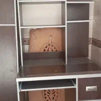 میز کامپیوتر کار کرده