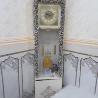 این ساعت ایستاده بفروش میرسد