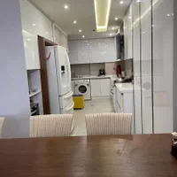 فروش آپارتمان ۱۴۵ متری ۲ خوابه همکف در رزمندگان