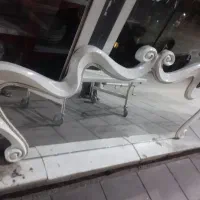آینه‌ی کنسول در حد نو سفید بدون ترک و شکستگی