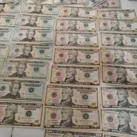 دینار عراق و دلار کلکسیونی