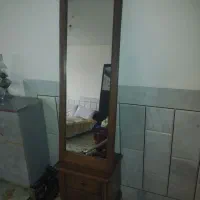 قاب و آیینه قدی تمام چوب. آئینه قدی