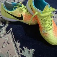 کفش سالنی کفش چمنی سایز ۴۱|کیف، کفش، کمربند|الوند, |دیوار