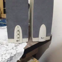 باند کنار  کامپیوتر