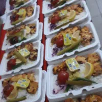 کمک آشپز خانوم یا اقا