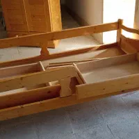 تخت و کمد درحد نو