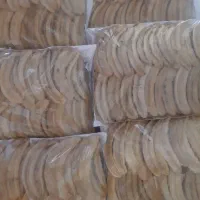 به تعدادی خانوم جهت کار کردن در کارگاه میوه خشک