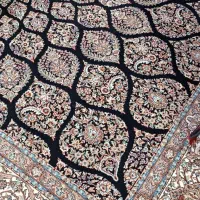 ۲ تخته فرش  (۹ متری . هفتصد شانه) میشه گفت نو .