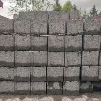 جذب راننده نیسان باتوانایی تخلیه مصالح ساختمانی