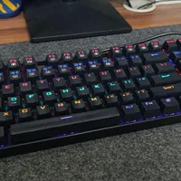 کیبورد redragon k552 rainbow تمیز