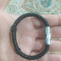 دستبند مردانه|بدلیجات|رباط‌کریم, رباط‌کریم|دیوار