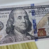 یکصددلاری فوق مشابه و پانصدیورویی