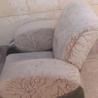مبل نیاز به تعمیرات