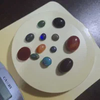 تعدادی سنگ اصل