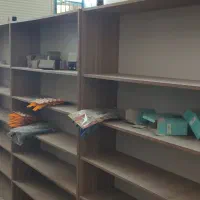 فروش قفسه مبل اداری میز تعدادی نئوپان قیمت توافقی|دفتر کار|اصفهان, ملکشهر|دیوار