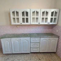 کابینت فلزی تمیز