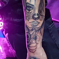 اجرای تاتو بدن ۶۰۰ تومن