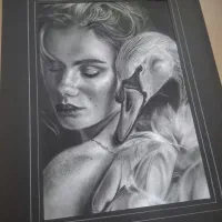 نقاشی سیاه قلم و نقاشی روی پارچه