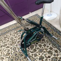 دوچرخه ثابت ورزشی