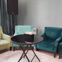 تعدادی مبل راحتی