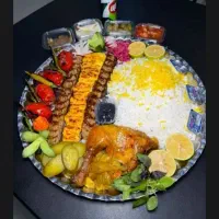 غذا جوجه کوبیده زرشک پلو خوشمزه داغ و تازه و خوشبو