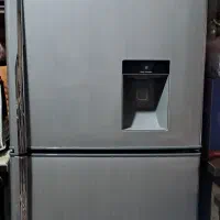 یخچال دو دره در حد نو