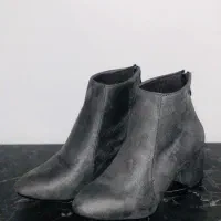 کیف و کفش زنانه و دخترانه در حد نو