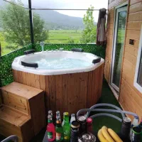 کلبه سوییسی دو خواب جکوزی دار جنگلی نوساز ماسال ۷