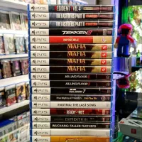 فروش و تعویض گیم های PS5 و PS4