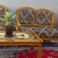 مبلمان و میز تلوزیون