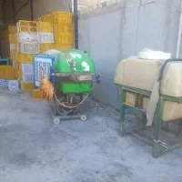 ادوات کشاورزی|ماشین‌آلات صنعتی|خنج, |دیوار