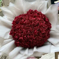 دسته گل رز ربانی ۵۵ تا شاین بسیار شبیه به رز طبیعی