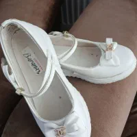 کفش سالن خیلی سالم سایز ۴۰ و کفش سفید  دخترانه|کیف، کفش، کمربند|گناباد, |دیوار