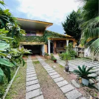 ویلا باغچه نیم پیلوت ۲۲۰ متر مبله شهرکی سندتکبرگ