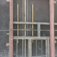 کف پهن درب ورودی سالن نو ساخته شده