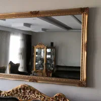 اینه بزرگ ومیزپذیرایی مبلمان