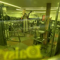 اجاره سالن ۱۳۰ متری برای هر صنفی