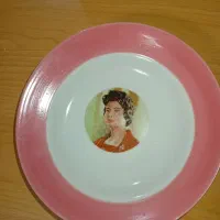 بشقاب دیوار کوب عتیقه کلکسیونی|کلکسیون اشیاء عتیقه|بندر انزلی, باغ زمانی|دیوار