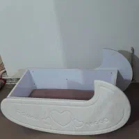 گهواره|تخت و صندلی بچه|خوی, |دیوار