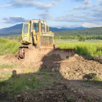 اجاره و خدمات بلدوزر|خدمات حمل و نقل|قزوین, |دیوار