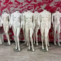 چراغ ریلی - مانکن زنانه - رگال و چوب لباسی