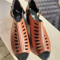 صندل رنگ عسلی نو سایز ۴۰