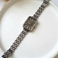 حراج اکسسوری وساعت به علت جمع اوری